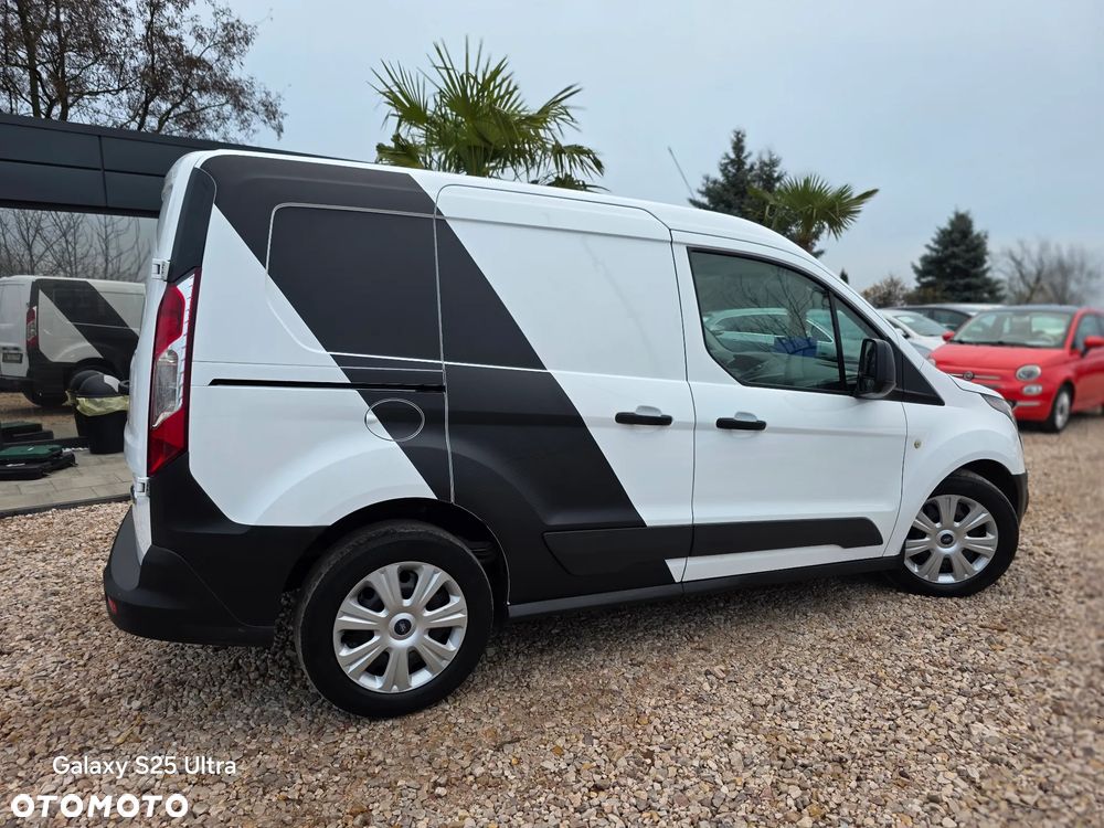 Ford Transit Connect - 11