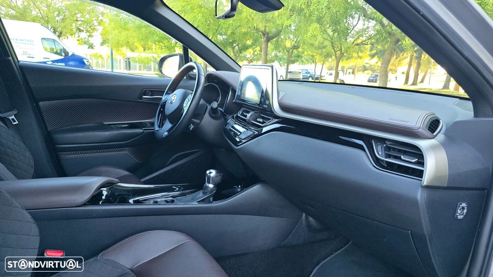 Toyota C-HR 1.8 HSD Exclusive+P.Luxury - 39