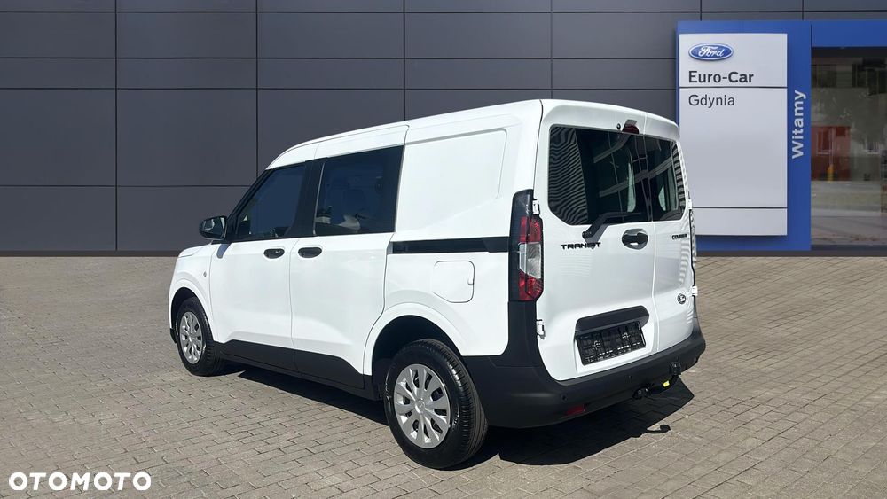 Ford Transit Courier - 4