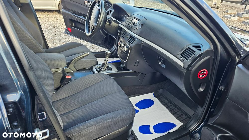 Hyundai Sonata 2.0 GL Comfort - 17