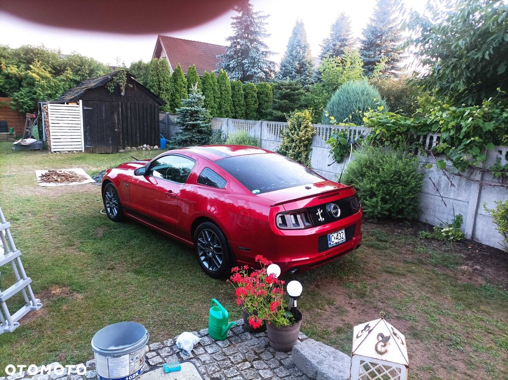 Ford Mustang - 1