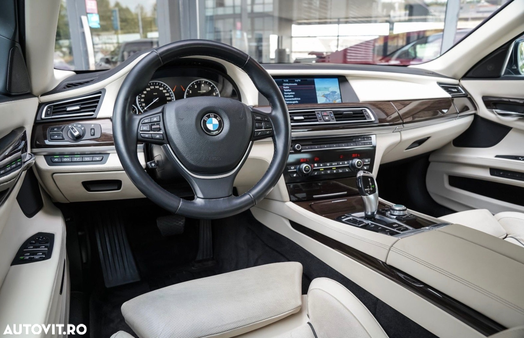 BMW Seria 7 750i xDrive Aut. - 5