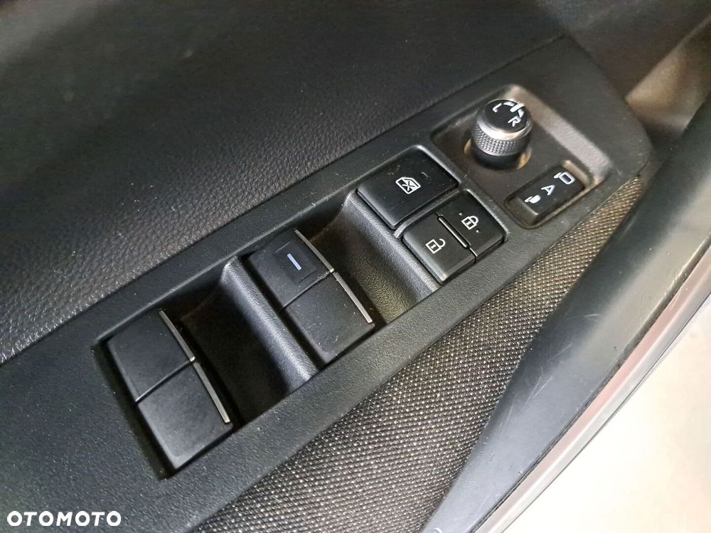 Toyota Corolla 1.8 Hybrid Comfort - 35