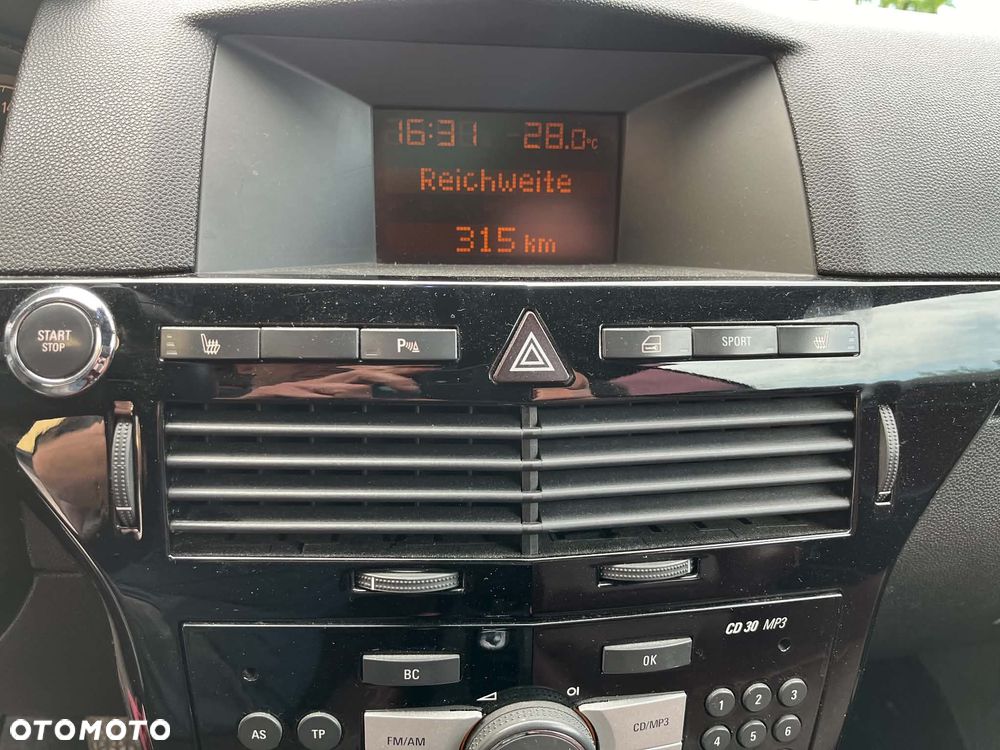 Opel Astra 1.8 Cosmo - 22