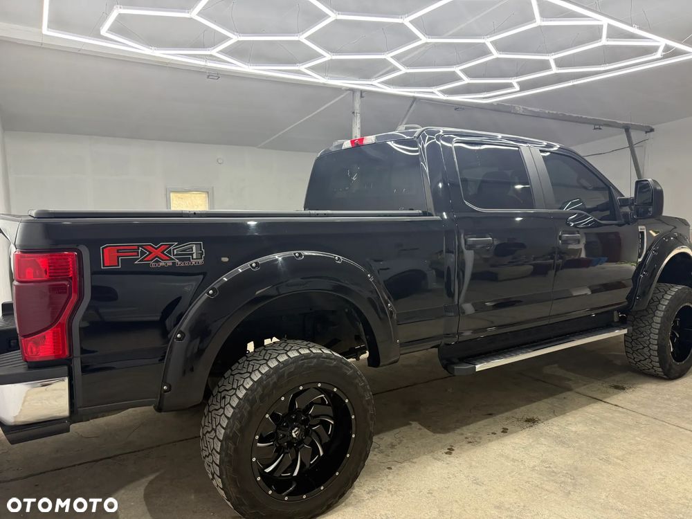 Ford F250 - 8