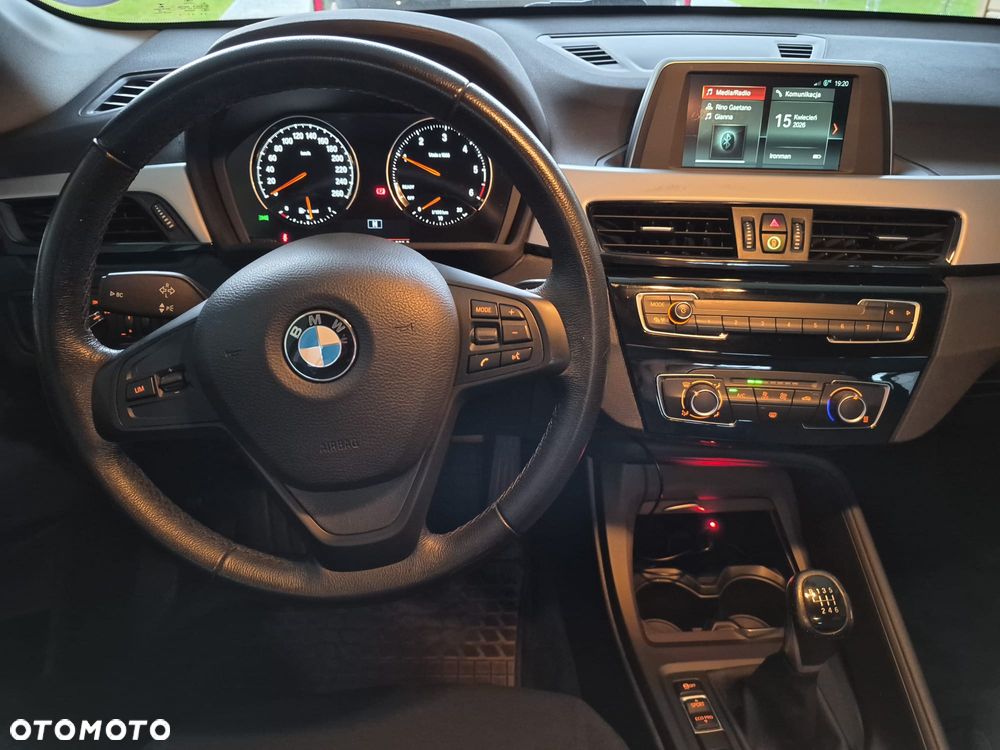 BMW X1 sDrive16d - 10