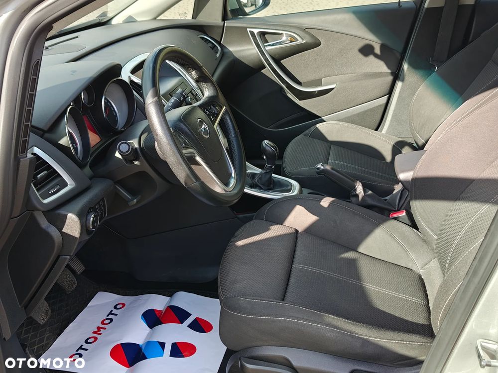 Opel Astra 1.7 CDTI Cosmo - 10