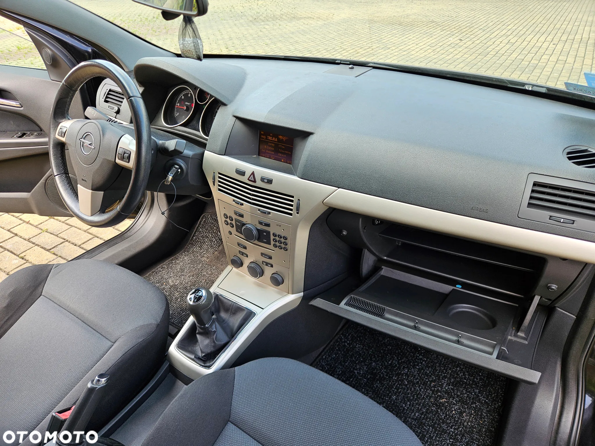Opel Astra III GTC 1.7 CDTI 111 - 29