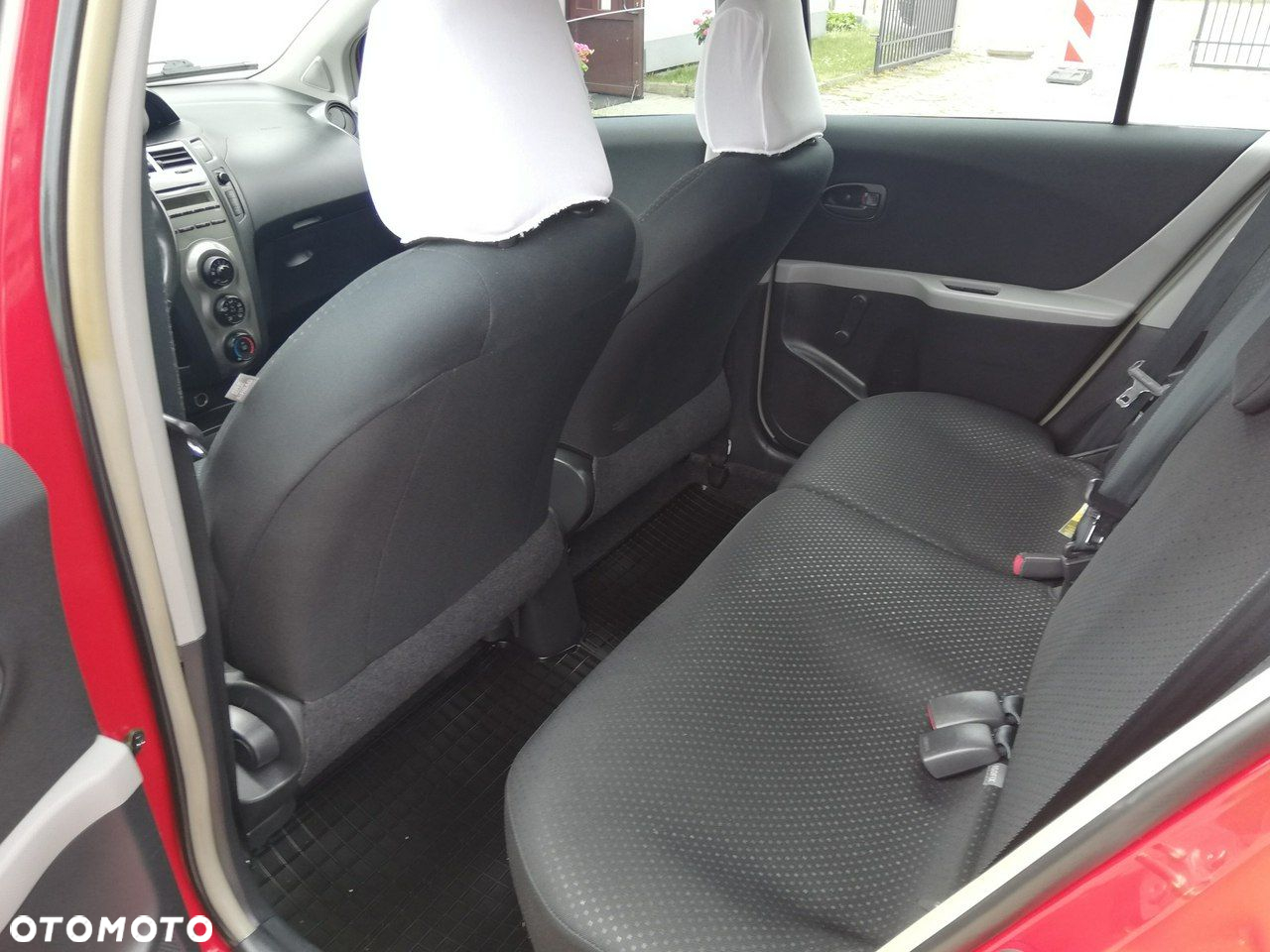 Toyota Yaris - 14