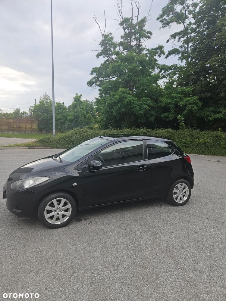 Mazda 2 - 15