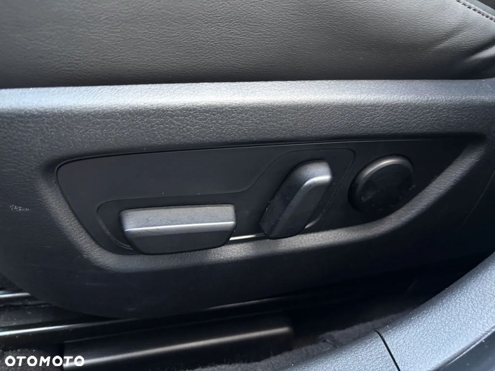 Mazda CX-30 e-SKYACTIV-G 2.0 M HYBRID 150 - 34