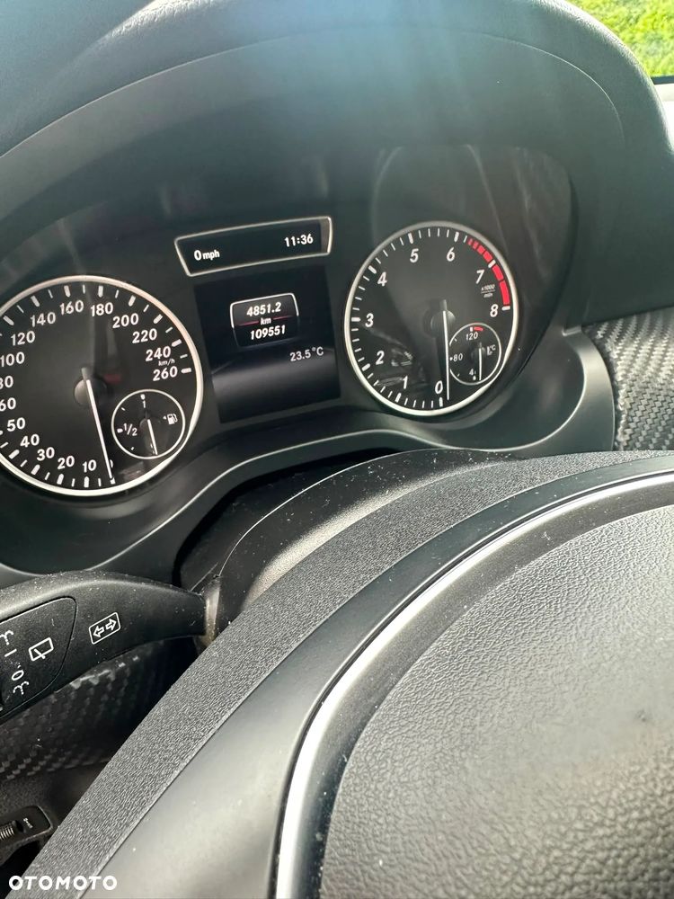 Mercedes-Benz GLA 200 - 7