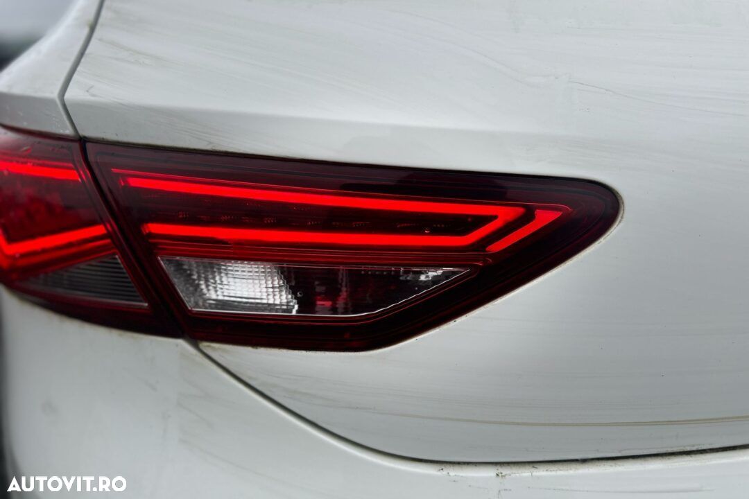 STOP STANGA/DREAPTA pe haion SEAT LEON - AN 2013 - 1
