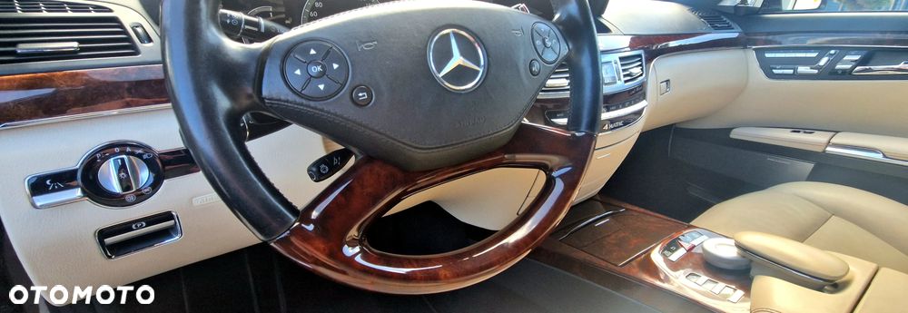 Mercedes-Benz Klasa S 350 BlueTEC DPF 4Matic 7G-TRONIC - 12
