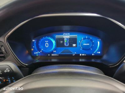 Ford Kuga - 4