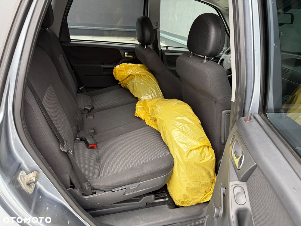 Opel Meriva 1.6 16V - 11