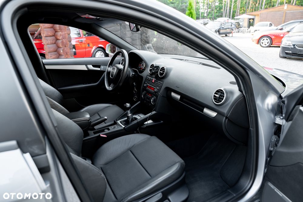 Audi A3 Sportback 2.0T FSI Ambition - 25
