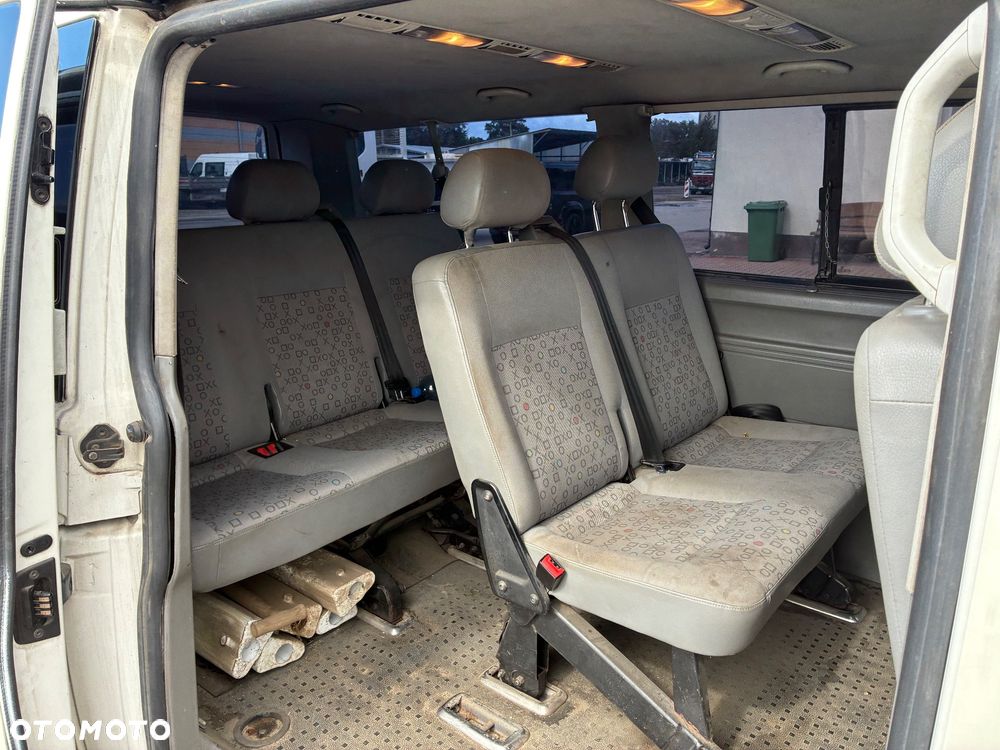 Volkswagen Caravelle L2 4Motion - 9