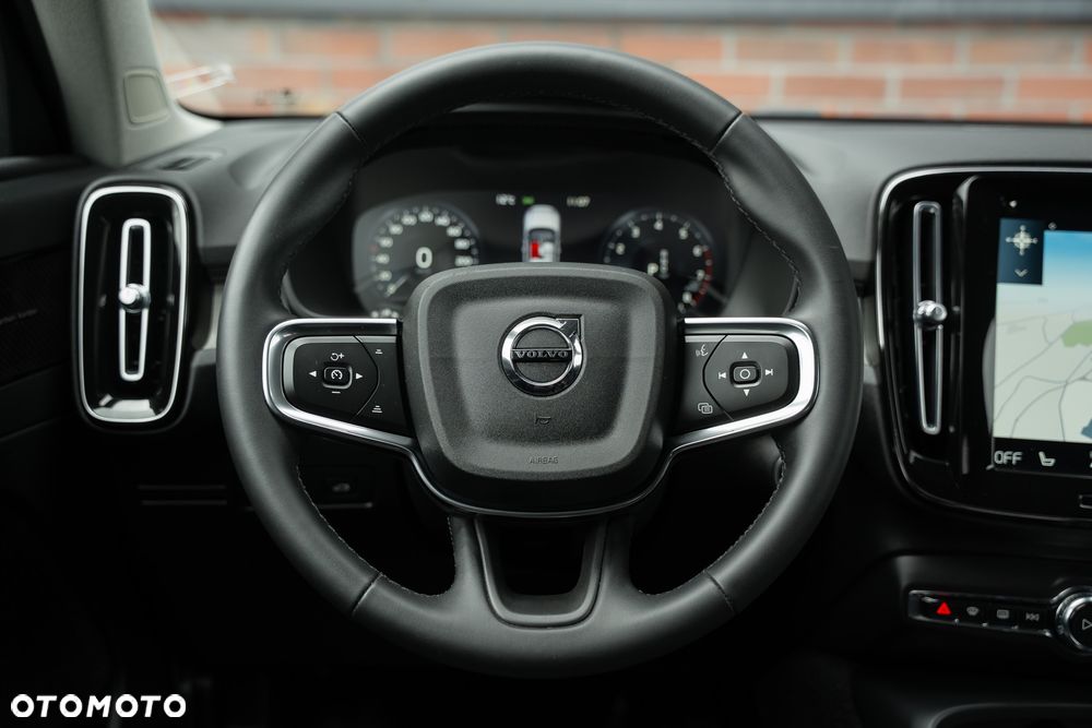 Volvo XC 40 B3 B DKG Plus Bright - 30