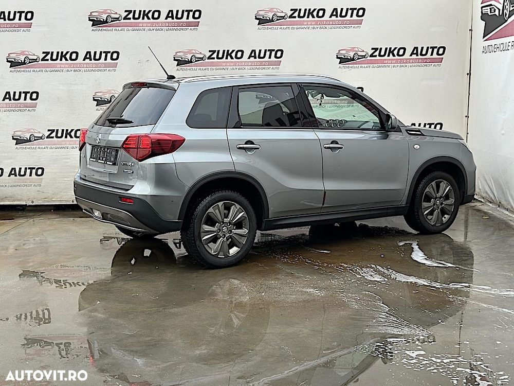 Suzuki Vitara 1.4 Boosterjet MHEV Luxus - 6