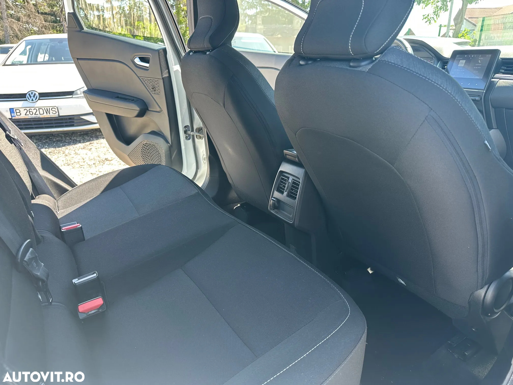 Renault Captur BLUE dCi 115 BUSINESS EDITION - 8