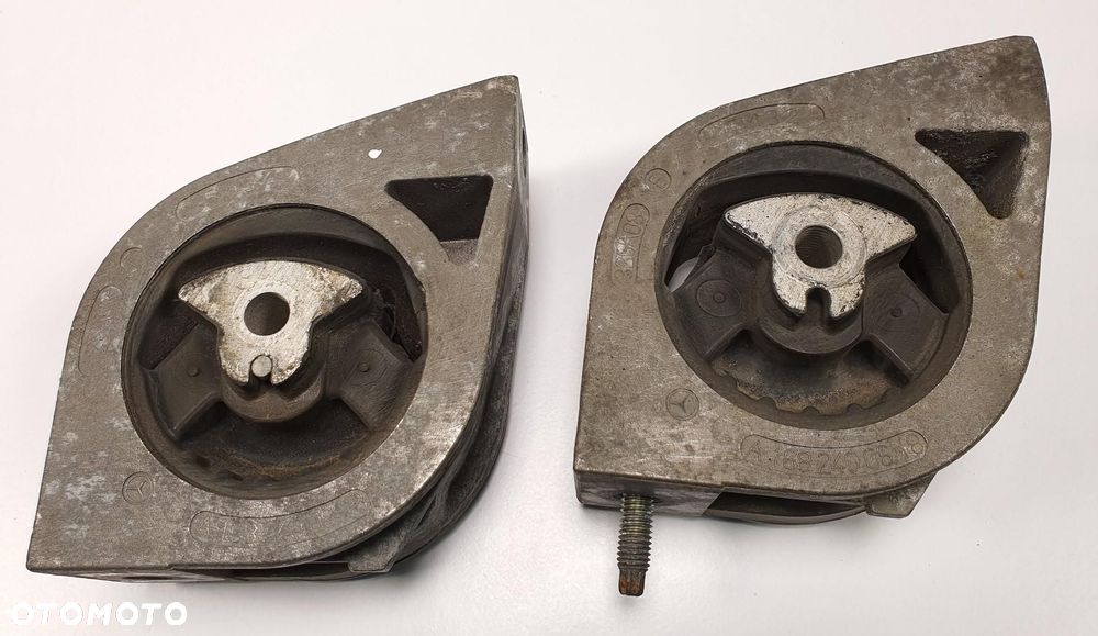 ŁAPA PODUSZKA SILNIKA MERCEDES W168 1.4 A1682400618 - 2