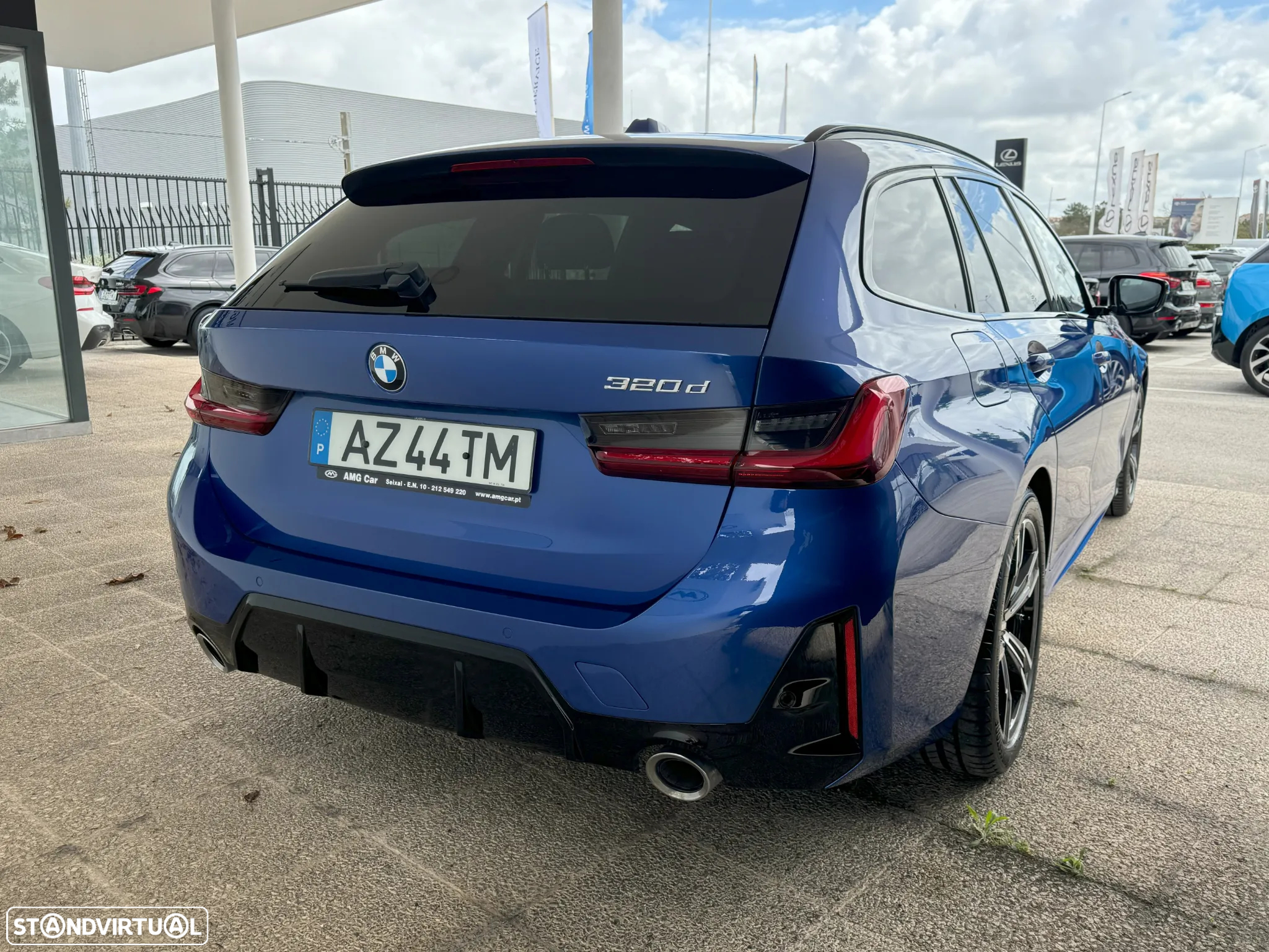 BMW 320 d Touring Pack Desportivo M Auto - 4