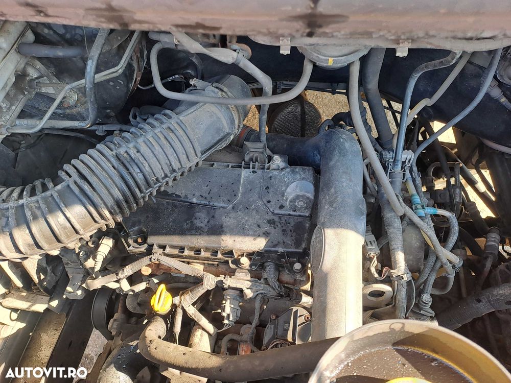 Dezmembrez Opel Movano 2.3 euro 5 - 2