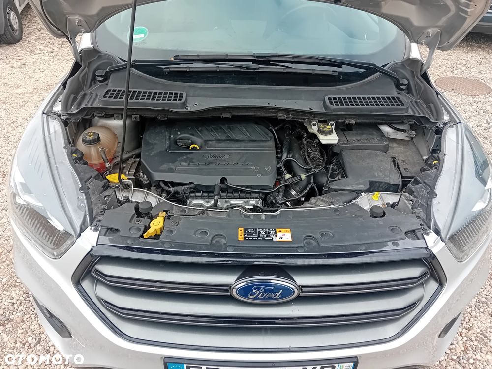 Ford Kuga - 25