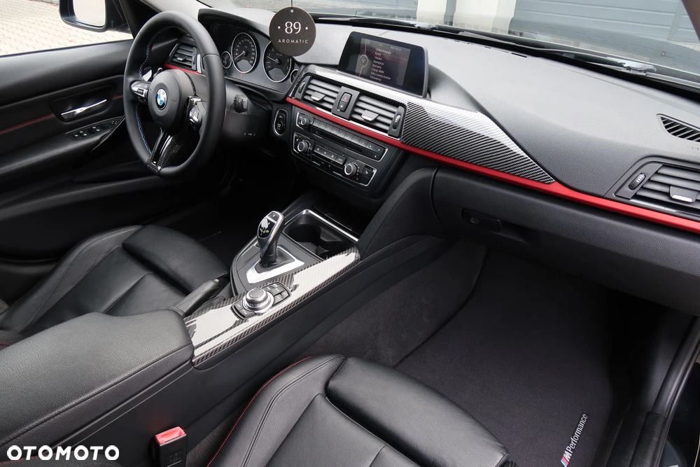 BMW Seria 3 335i xDrive M Sport - 25