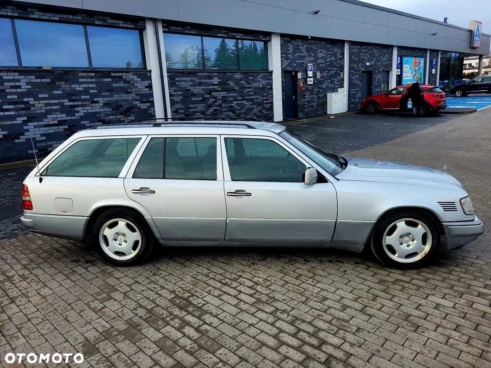 Mercedes-Benz Klasa E - 4