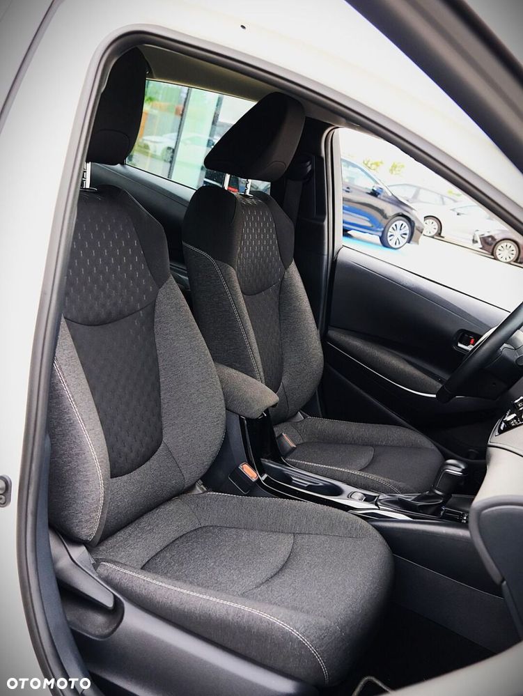 Toyota Corolla 1.8 Hybrid Comfort - 19