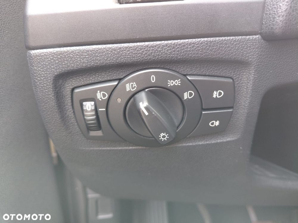 BMW Seria 1 - 21