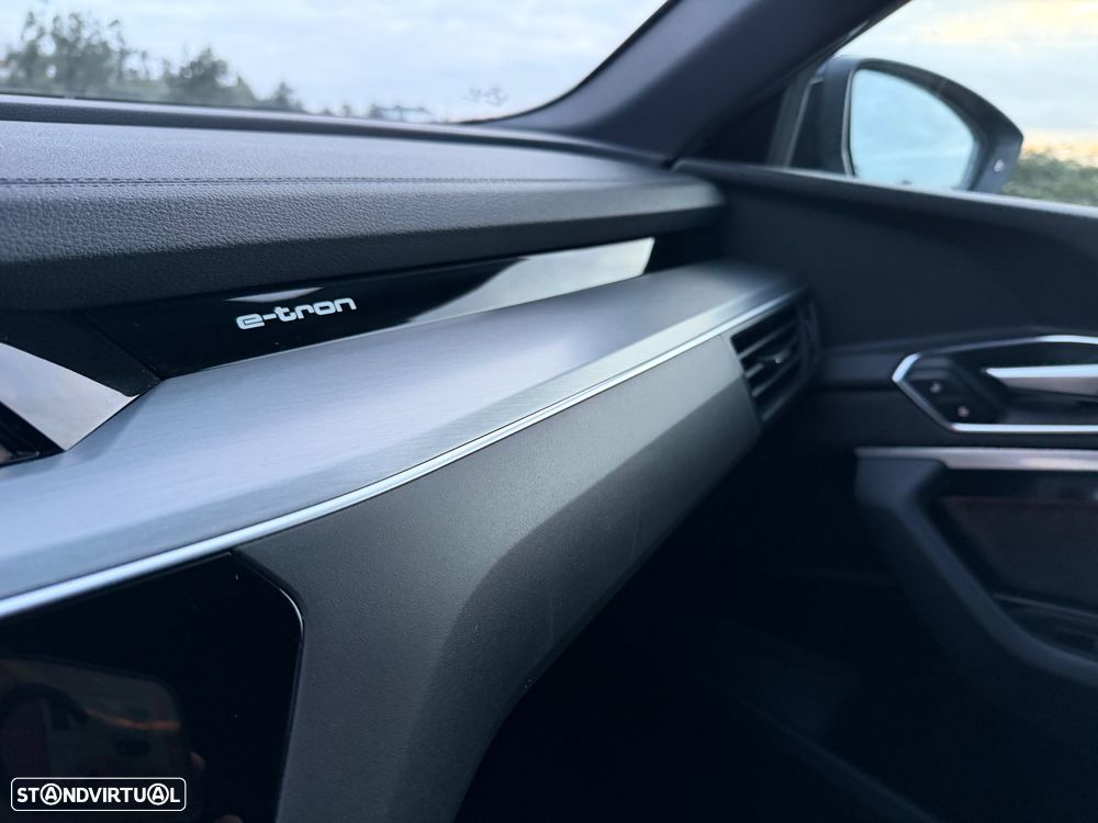 Audi e-tron 55 quattro S line - 24