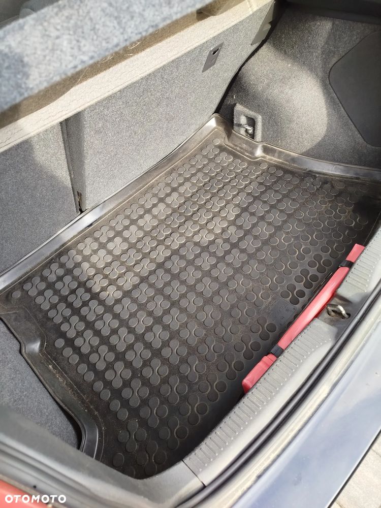 Toyota Auris - 37