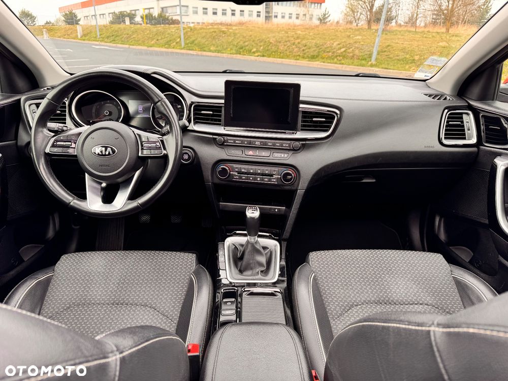 Kia Ceed 1.0 T-GDI OPF Edition 7 - 8