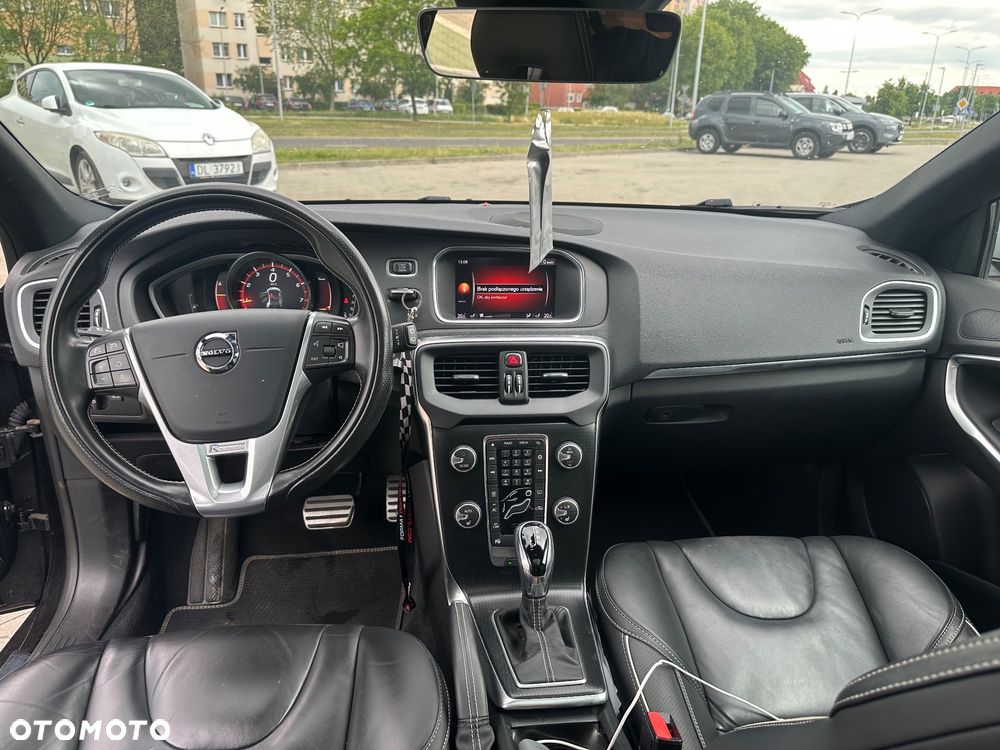 Volvo V40 T3 Drive-E R-Design Momentum - 13