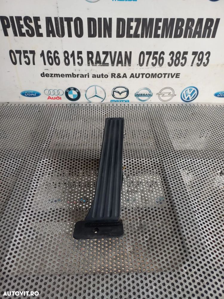 Pedala Acceleratie Bmw F10 F11 F01 F02 F03 F04 X5 X6 Volan Stanga Cod  Dezmembrez Bmw Seria 7 F01 F - 1