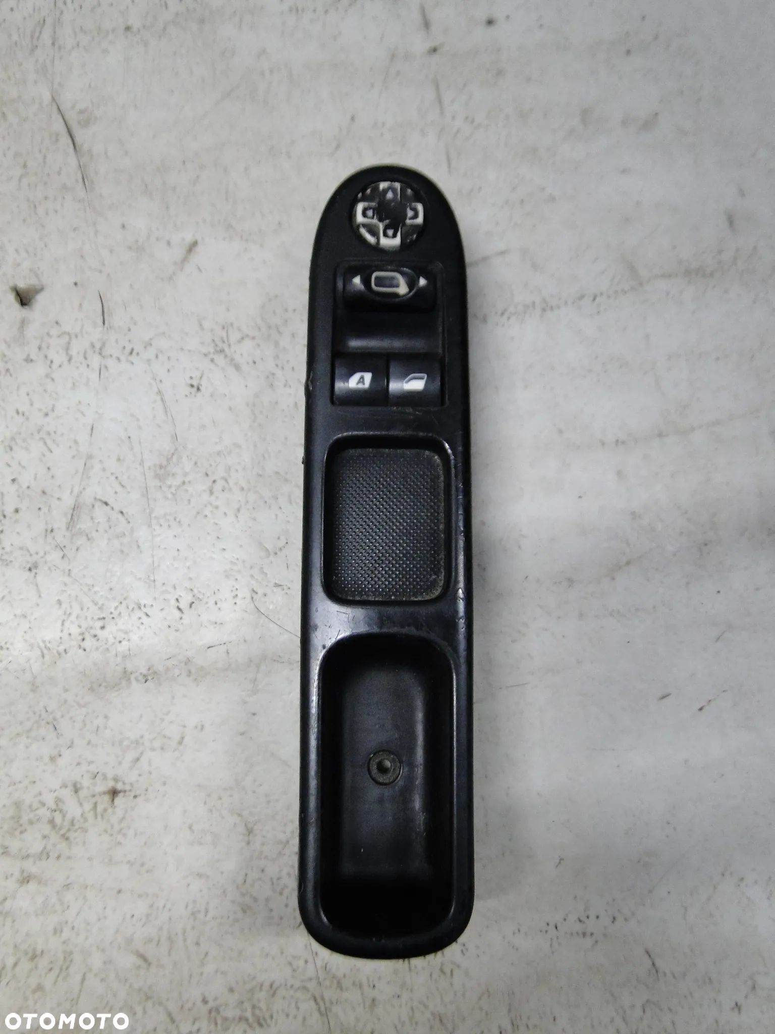 PEUGEOT 207 PANEL PRZEŁĄCZNIK SZYB LEWY PRZÓD EUROPA - 1