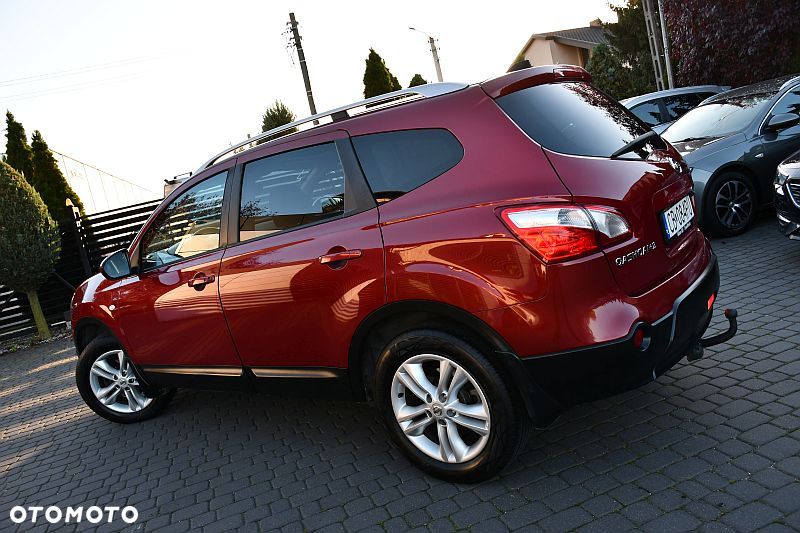 Nissan Qashqai+2 2010 photo 3