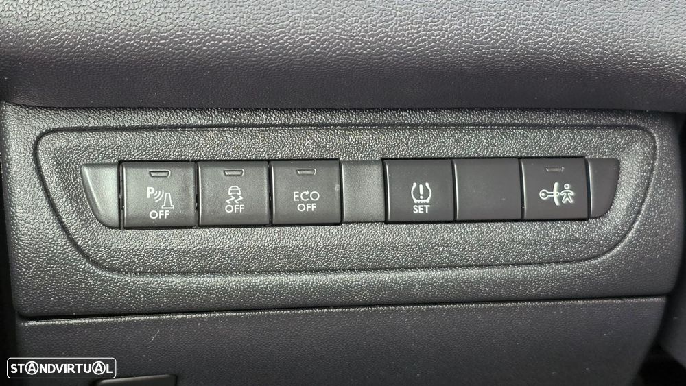 Peugeot 208 1.6 BlueHDi Allure - 11