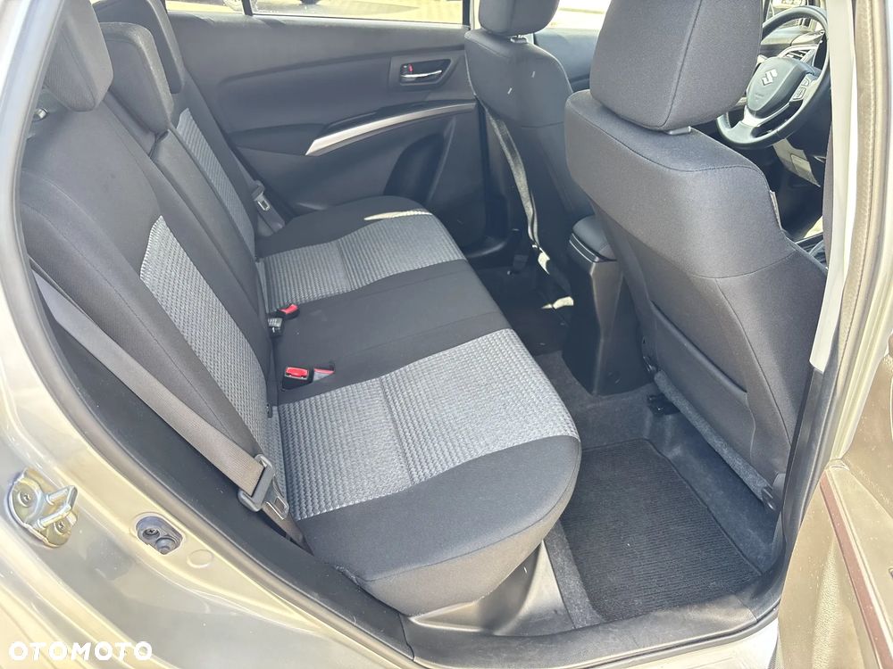 Suzuki S-Cross 1.5 DualJet Hybrid Premium Plus SP AGS - 19