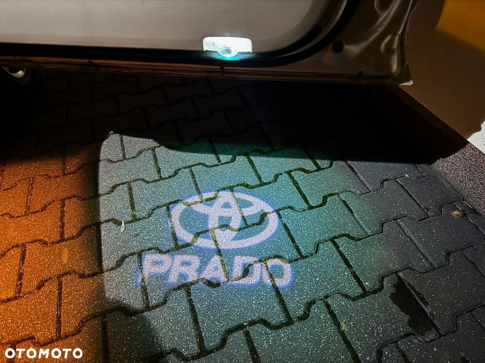 Toyota Land Cruiser 3.0 D-4D Automatik Executive - 7