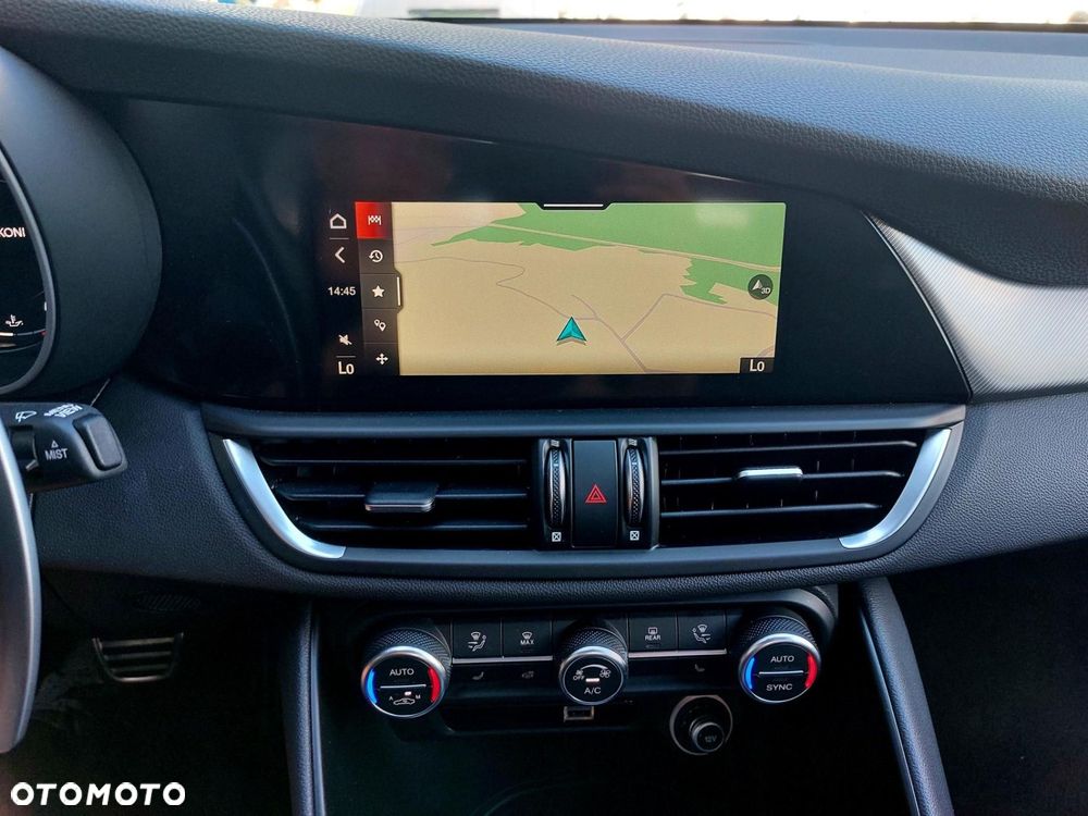 Alfa Romeo Giulia 2.0 Turbo Veloce Q4 - 24