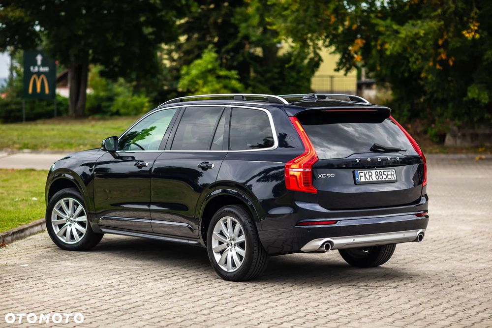 Volvo XC 90 D5 AWD Geartronic Momentum - 15