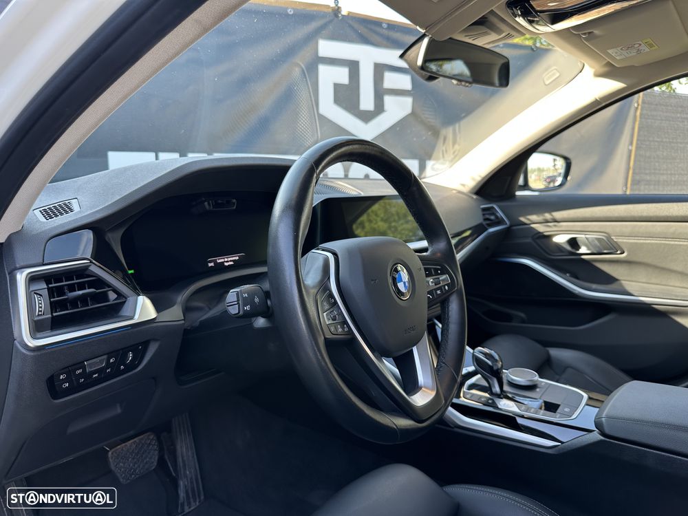 BMW 330 e Aut. Sport Line - 7