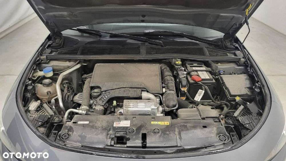 Peugeot 308 1.2 PureTech Allure Pack S&S EAT8 - 22