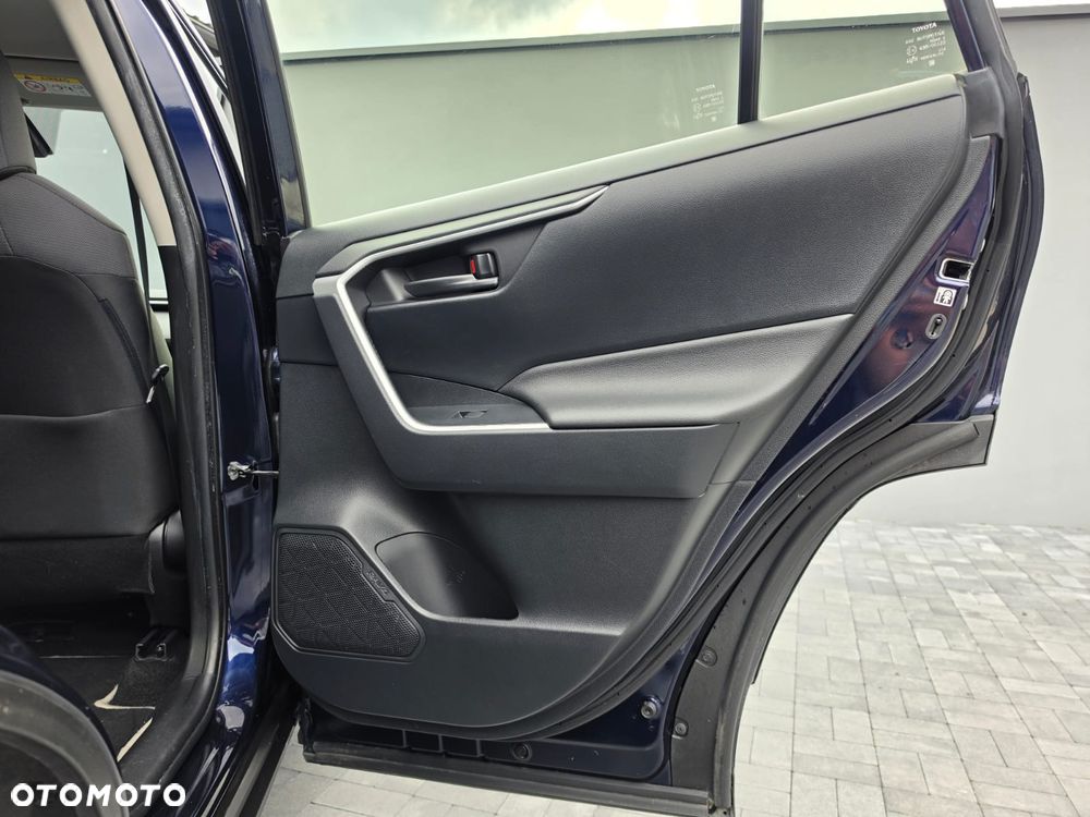 Toyota RAV4 Hybrid Premium 4x2 - 30