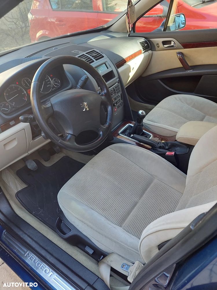 Peugeot 407 - 4