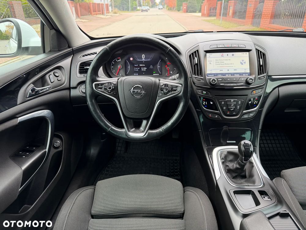 Opel Insignia - 31